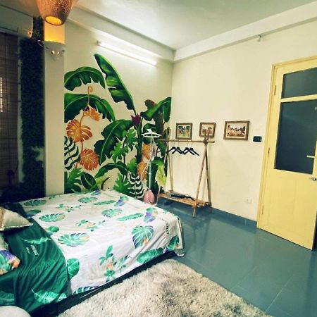 Luna Old Quarter Homestay Room #4 Ханой Екстер'єр фото